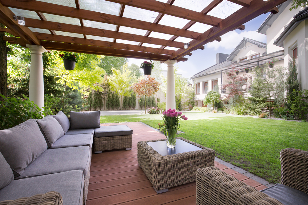 Outdoor Arbor Design: 10 Ideas for Your Backyard Remodel