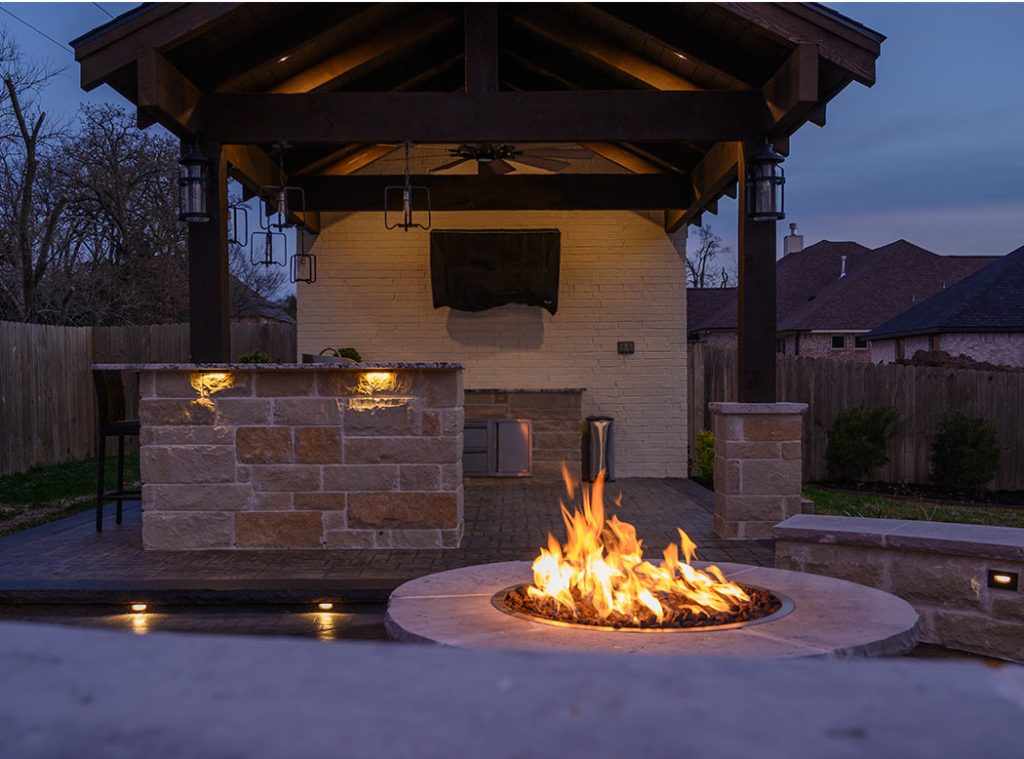 Improve Your Outdoor Living Space with These Must-Have Items