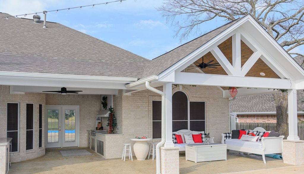 4 Ways to Enhance Your Fall Outdoor Living Experience