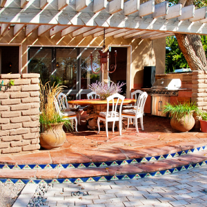 Outdoor Kitchens and Dining Spaces That Wow