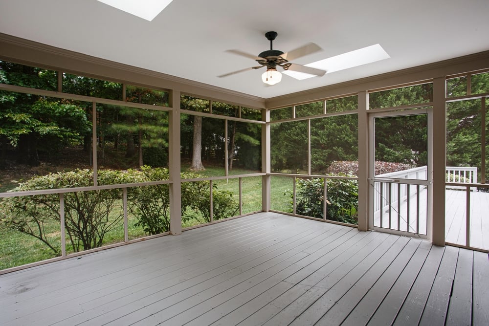 Screened-inporchwithaceilingfanviewoflushtrees | h3 outdoor design & construction Enclosed Porch